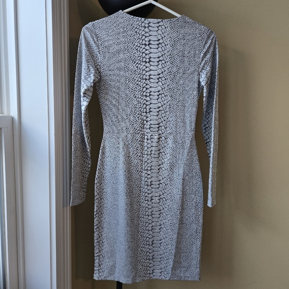 French Connection Silver Long Sleeve Snake Jacquard Dress Size 2 - Picture 5 of 5